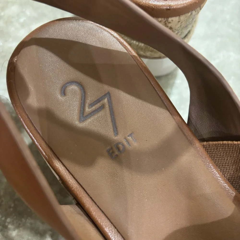 27 Edit Naturalizer Prestyn Wedge Sandal ‎ Brown sz 8M